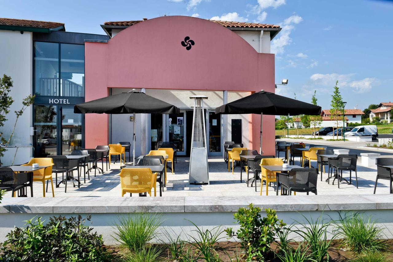 Hotel Restaurant Aldaburua Larressore 外观 照片